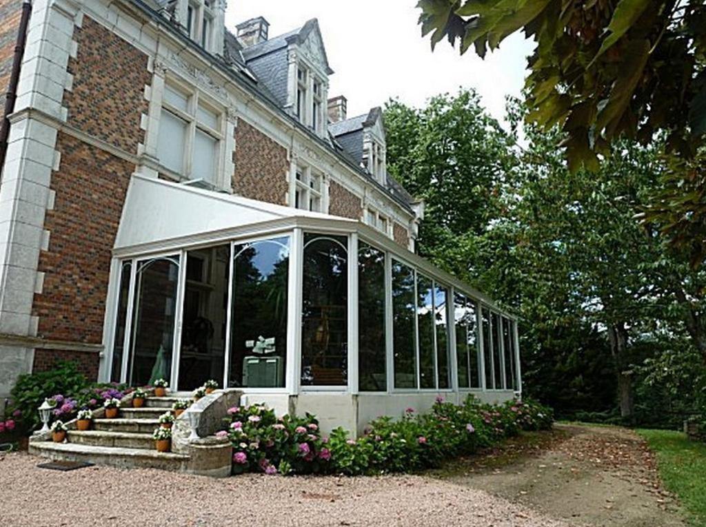 Chambres D'Hotes Du Haras De Coddes Cercy-la-Tour Екстериор снимка